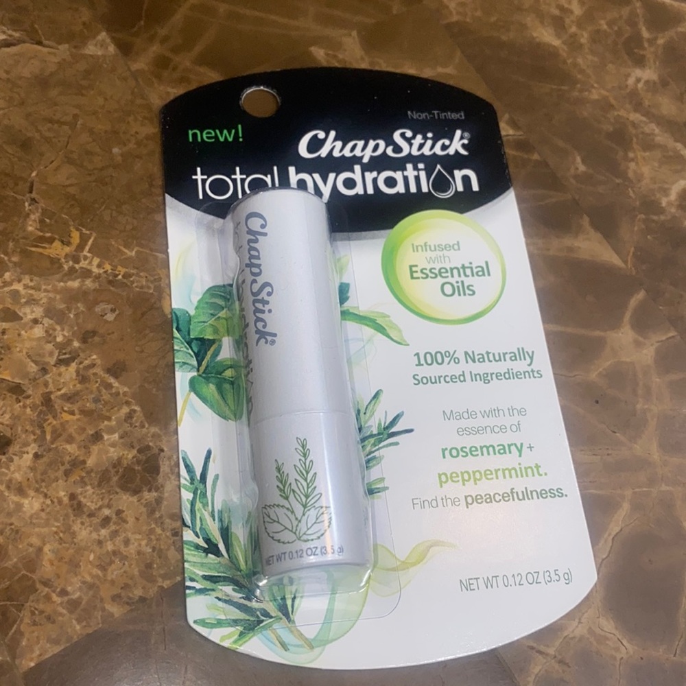 NEW Chapstick Total Hydration Lip Balm